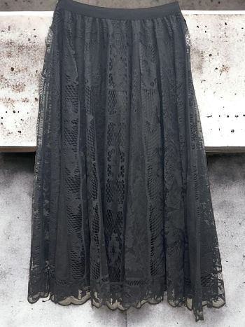 Falda-negra
